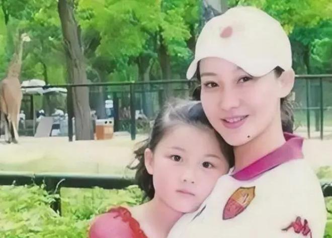 亲孙楠闪婚9年终散场演员梦又被继母打碎九游会j9登陆买宝瑶 ： 女大十八变父