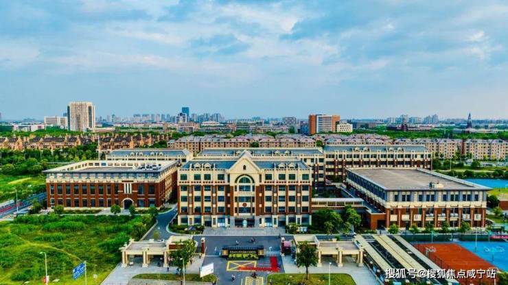 原墅2025首页网站丨松江楼盘详情户型价格地址电话j9九游会网址是什么国贸海上原墅售楼处丨国贸海上(图25)