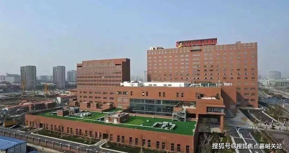 -楼盘欢迎您-地址-价格-户型-小区环境-楼盘详情-交房时间-周边配套-售楼处电话九游会登录j9入口v格时代广场(营销中心)首页网站-v格时代广场销售中心(售楼处)(图12)