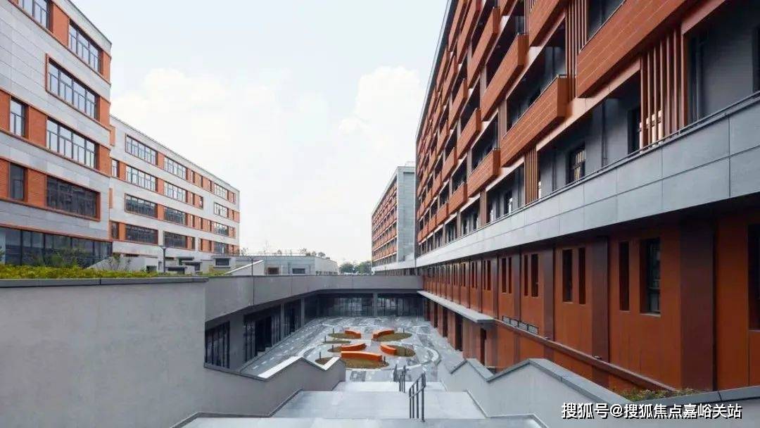 网站-价格户型容积率 处-中心(2025)首页网站-价格户型容积率九游会登录j9入口紫薇花园售楼处-紫薇花园售楼中心(2025)首页(图6)